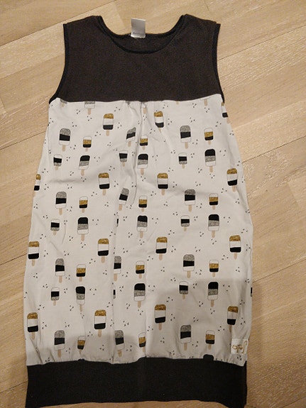 Kotimainen mekko/tunika 130 cm