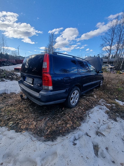 Volvo v70