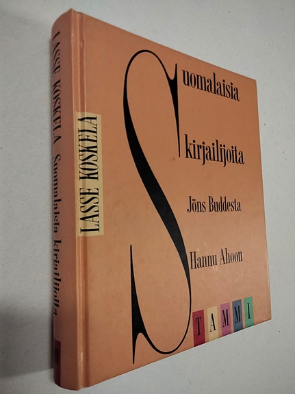 Lasse Koskela: Suomalaisia kirjailijoita : Jöns Buddesta Hannu Ahoon
