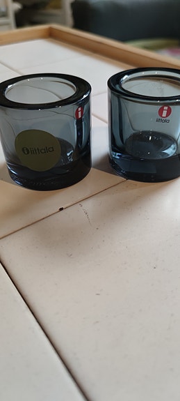 2 kpl Iittala harmaita, kivituikkujaja