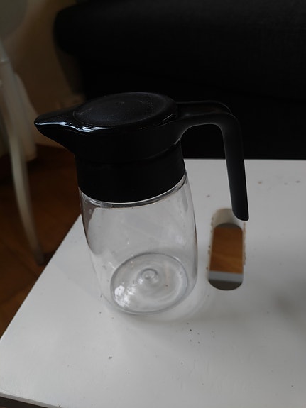 Tupperware pieni maitokannu