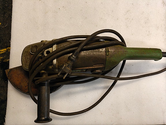 Hitachi G23SR kulmahiomakone