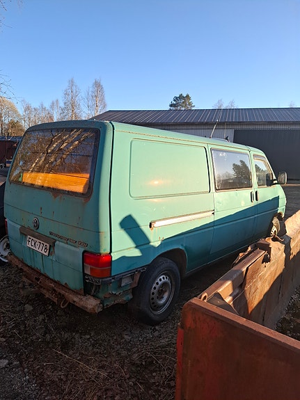 Vw Transporter T4 osia