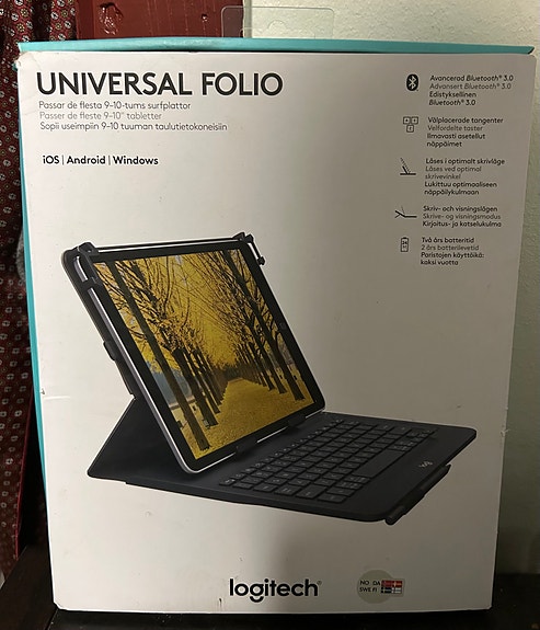 Logitech Universal Folio näppäimistökotelo tabletille