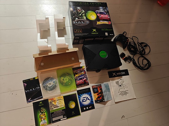 Xbox konsoli CIB halo&Midtown madness variant