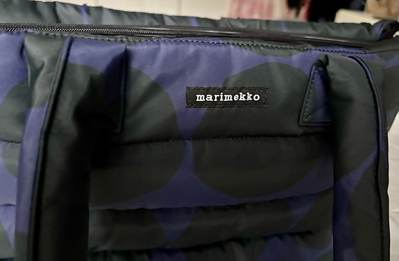 Marimekko Milla pienet kivet -laukku