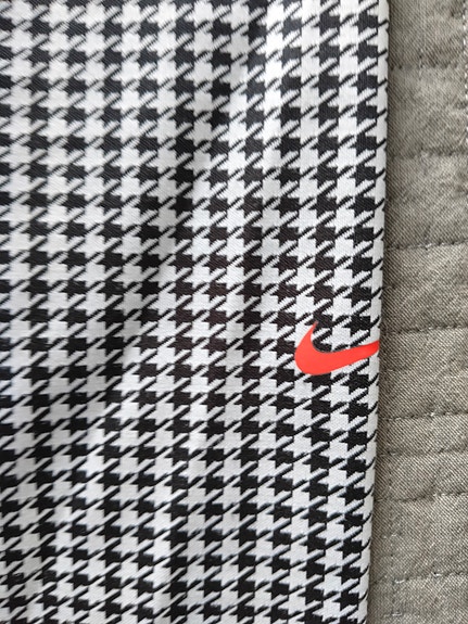 Käyttämättömät Nike treenitrikoot S