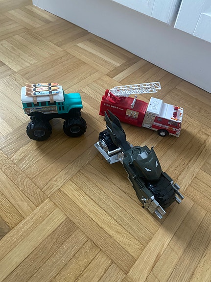 Leikki autot