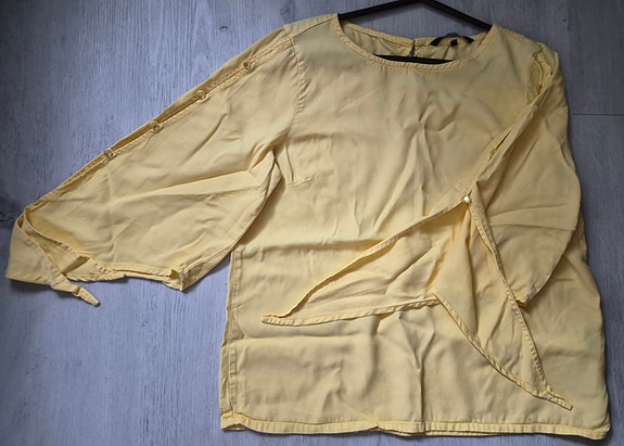 Vero moda erikoinen paita L