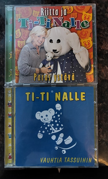 TI-TI nalle CD-levyt