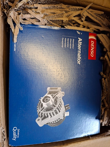 DENSO DAN672 laturi