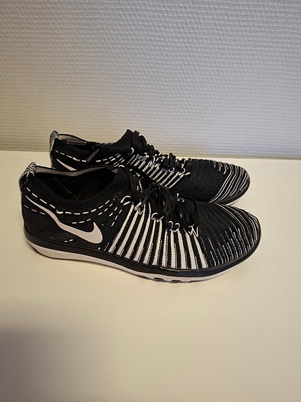 Nike treenikengät 38