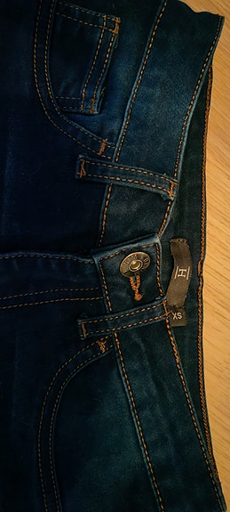 Naisten farkut XS, uudenveroiset. Blue jeans for women XS NEW - 50% ALE