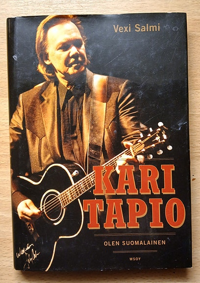 Salmi Vexi KARI TAPIO - Olen suomalainen WSOY 2p 2002