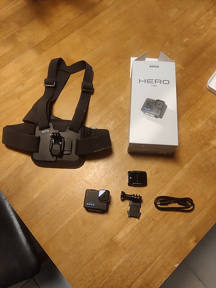 GoPro Hero actionkamera tarvikkeilla