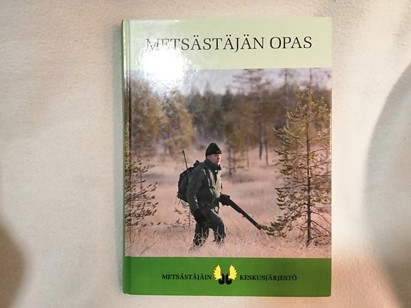 Metsästäjän opas kirja