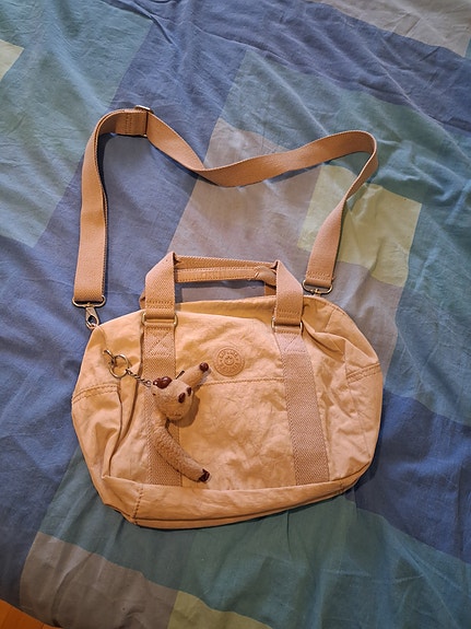 Kipling olkalaukku