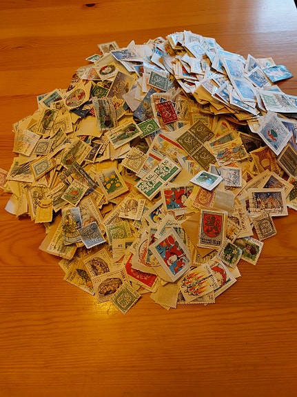 1200 kpl suomalaisia postimerkkejä