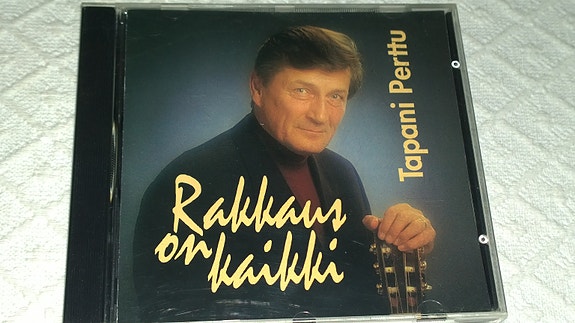 Tapani Perttu, Rakkaus on kaikki