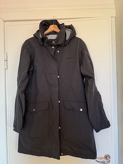 Didriksons musta parka, koko 44