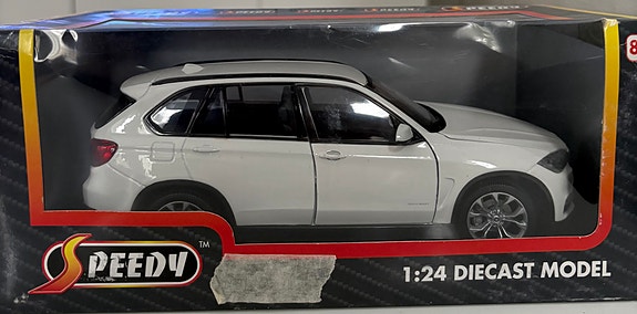 1/24 BMW X5 pienoismalli