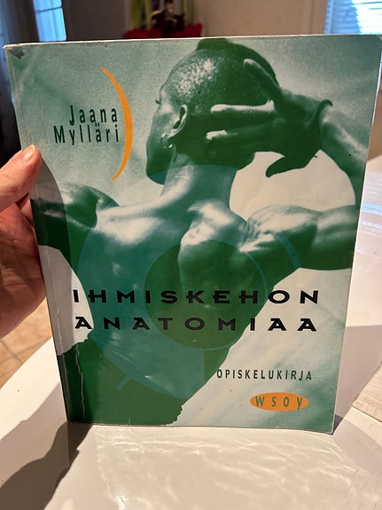 Ihmiskehon anatomiaa -opiskelukirja