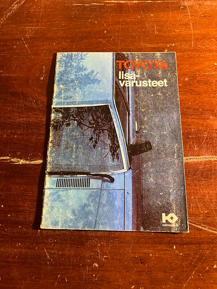 Toyota lisävarusteet-esite
