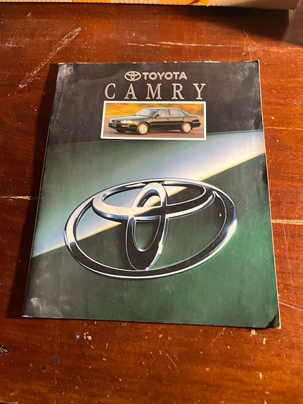 Toyota Camry esite