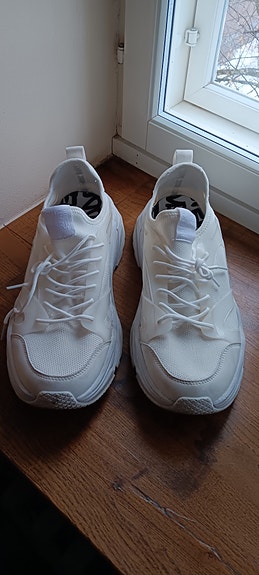 Steve Madden lenkkarit
