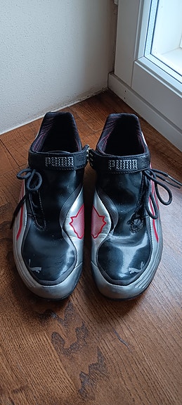 Puma Ferrari ajokengät