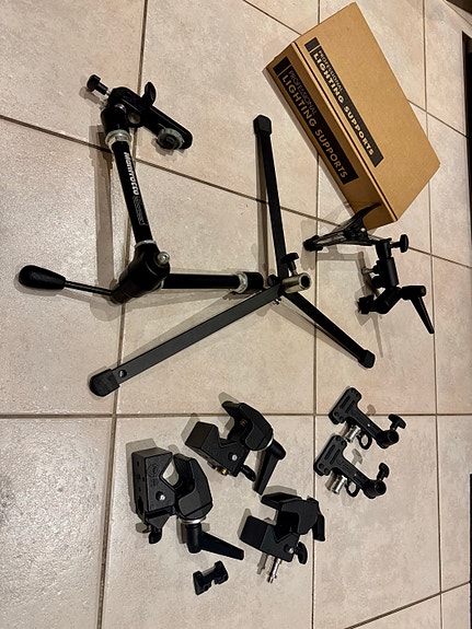 Manfrotto tarvikkeita