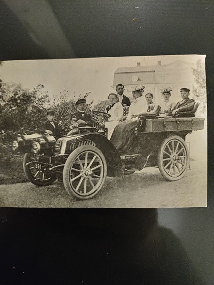 Suomen ensimmäinen auto. De Dion -Bouton v. 1898