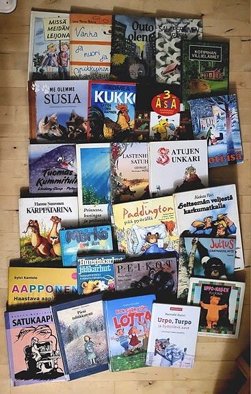 26 käytetyn lastenkirjan paketti
