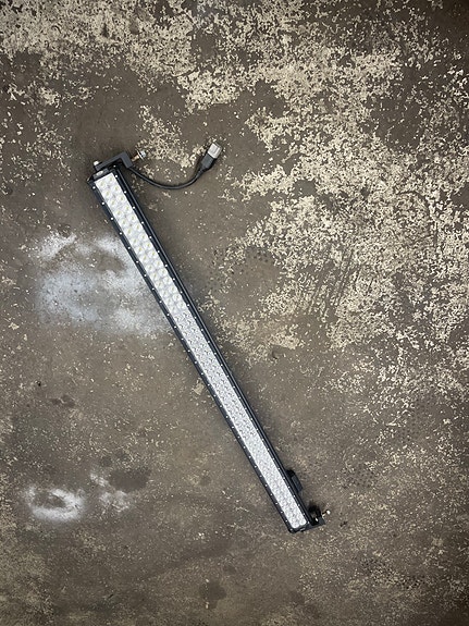led- lisävalo