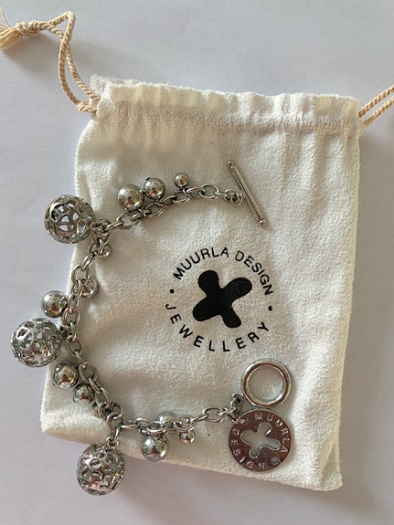 Muurla Design rannekoru