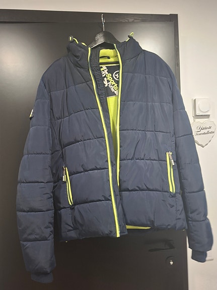 Miesten toppatakki koko XL