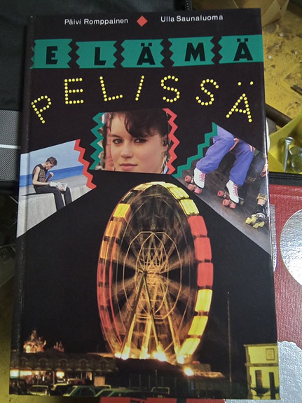 Elämä pelissä nuortenkirja kovakantinen