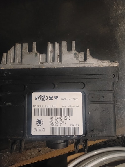 Skoda felicia moottorinohjainyksikkö ECU Magneti Marelli 61600.286.05
