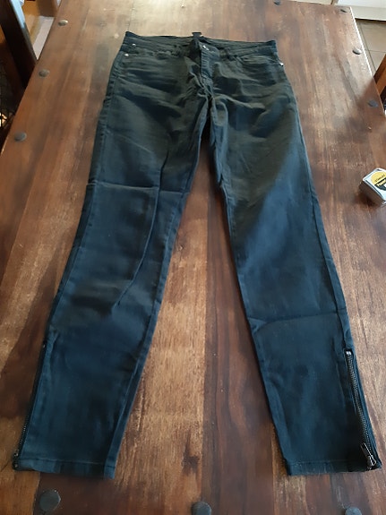 Uudenveroiset Thea vetskarifarkut 29/31