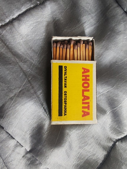 Aholaita tulitikut