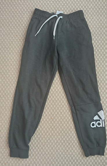Adidas collegehousut, 140