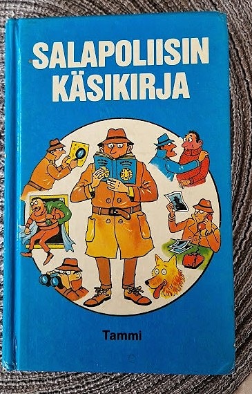 Salapoliisin käsikirja