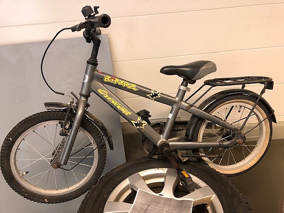 2 kpl Hyvänkuntoista Crescent Bikerz 16" -laatupyöriä(Kotiin ja mökille!)