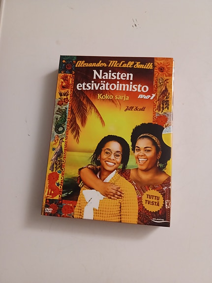 Naisten Etsivätoimisto DVD boxi.