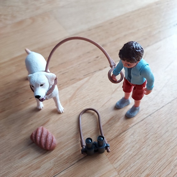 Schleich 42478 Kävelyretki Labradorinnoutajan kanssa