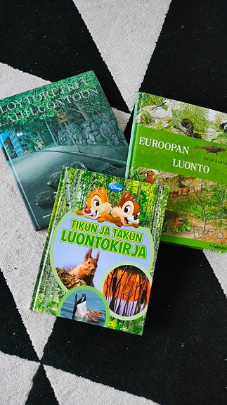 Luonto kirjoja lapsille