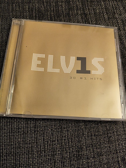 3€ Elvis Presley ELV1S 30 #1 Hits CD-albumi