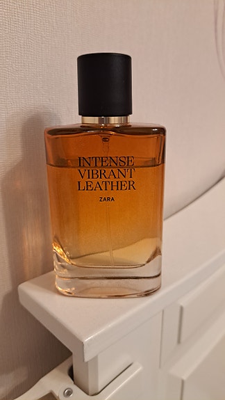 ZARA Intense Vibrant Leather