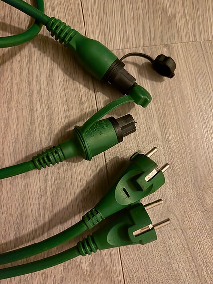 Defa Mini lohkolämmittimen autoseinäjohto 2,5 m