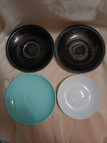 Vintage, aluslautasia, 4kpl, setti, Kupittaan Savi, Rörstrand, Arabia